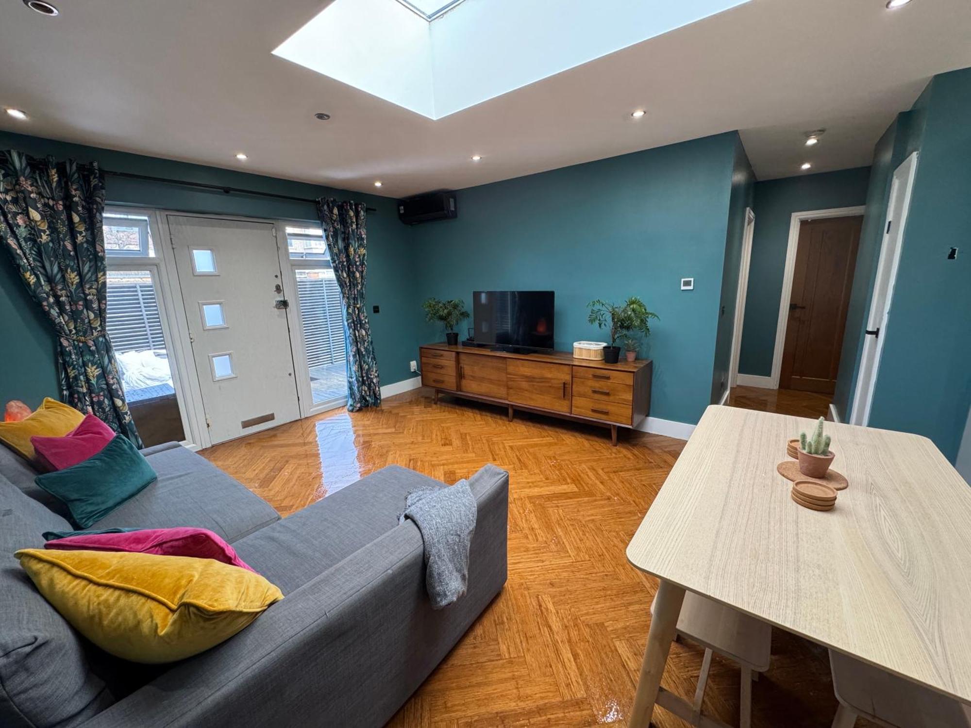 Streatham House - 2 Bedroom - Sleeps 6 - Free Wifi Streatham Vale Ngoại thất bức ảnh