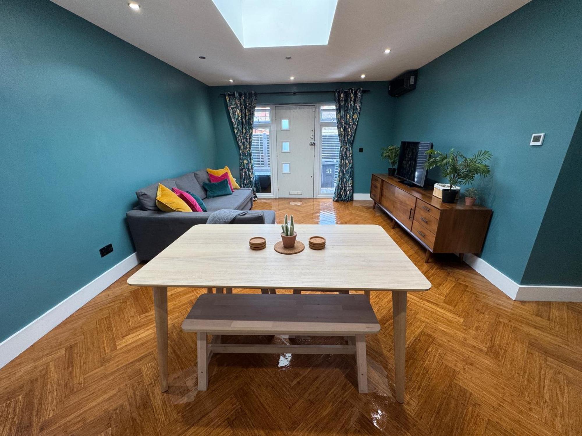 Streatham House - 2 Bedroom - Sleeps 6 - Free Wifi Streatham Vale Ngoại thất bức ảnh